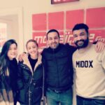 L'équipe de sozo avec les journaliste de mosaique fm